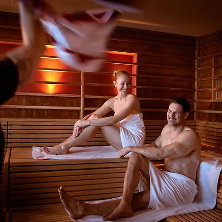 Alpin Chalets Oberjoch - Luxus Unterkunft mit privatem SPA und Zugang zu 3000 qm SPA Panoramahotel Oberjoch-2